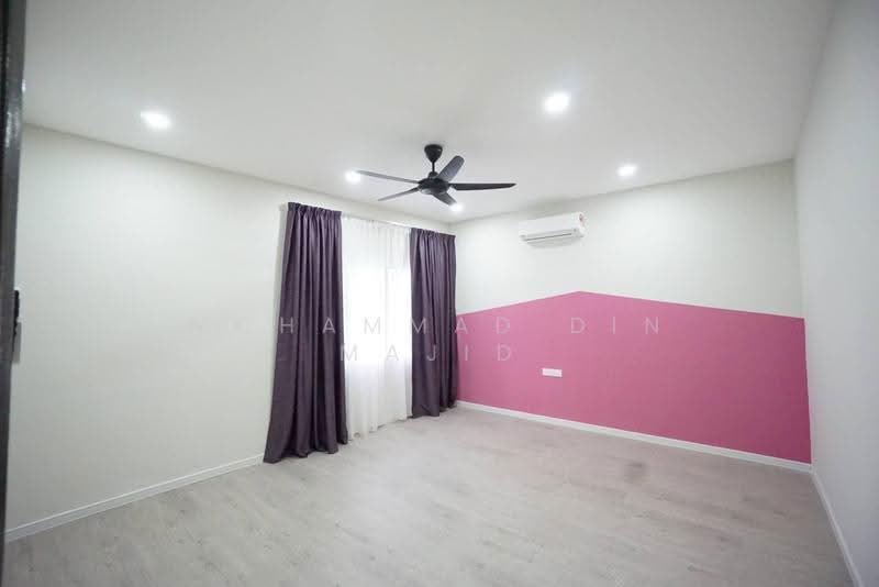 Rumah Banglo untuk Dijual di Petaling Jaya (Selangor) - Mohammad Din Majid - Bedroom - PropertyGuru.com.my