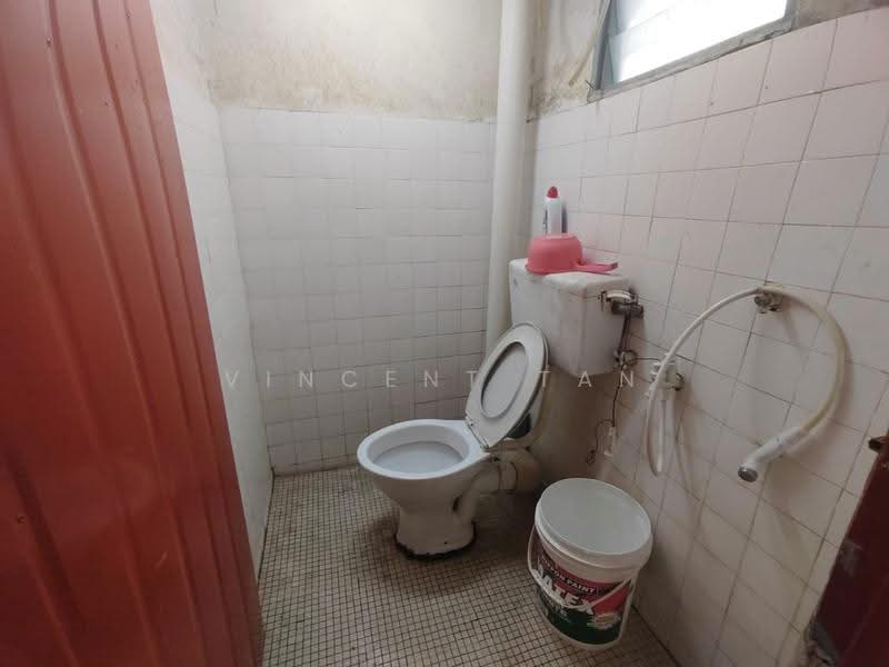 Flat for Rent at Rumah Pangsa Seri Ros - Vincent Tan - Bathroom - PropertyGuru.com.my
