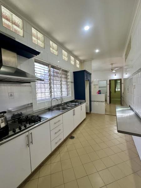 Bungalow House for Sale in Taman Canning (Ipoh) - Levi Chong - Kitchen - PropertyGuru.com.my