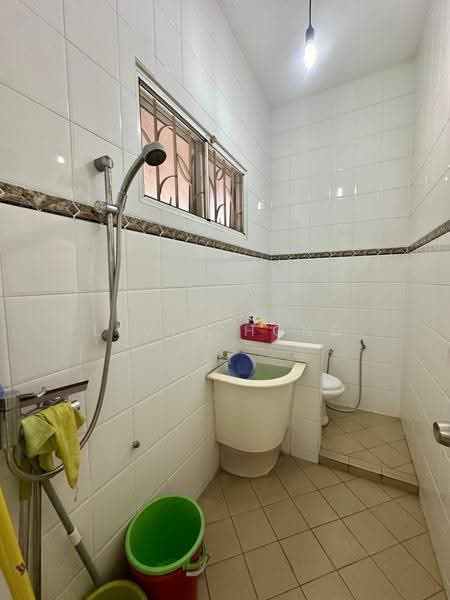 Bungalow House for Sale in Taman Canning (Ipoh) - Levi Chong - Bathroom - PropertyGuru.com.my