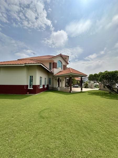 Bungalow House for Sale in Taman Canning (Ipoh) - Levi Chong - Exterior - PropertyGuru.com.my
