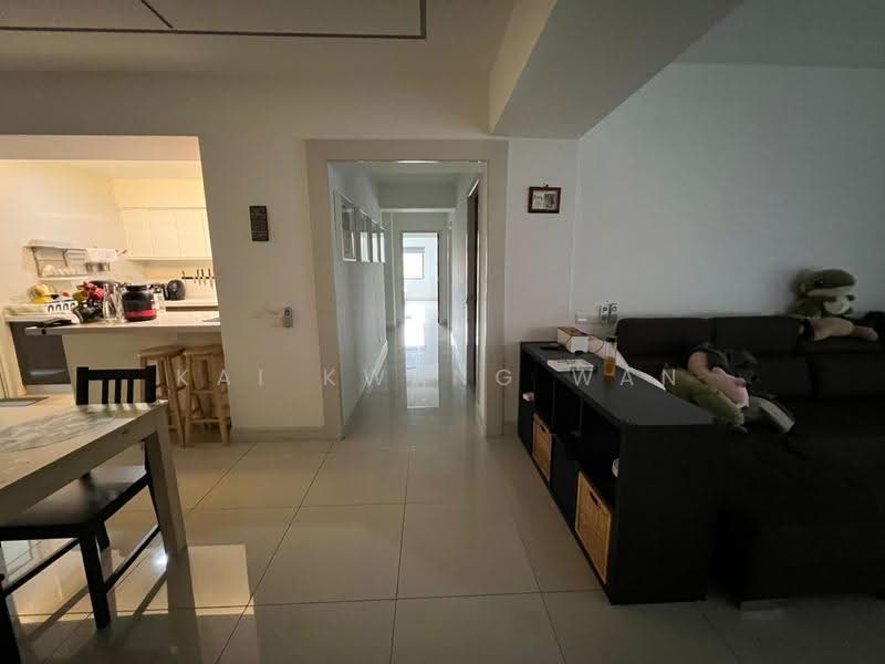 Kondominium untuk Dijual di Royalle Condominium - Kai kwang Wan - Living Room - PropertyGuru.com.my