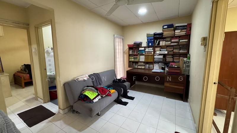 2-storey Terraced House for Sale in Bandar Kinrara Seksyen 3 (Bandar Kinrara) - Anthony Foong - Study - PropertyGuru.com.my