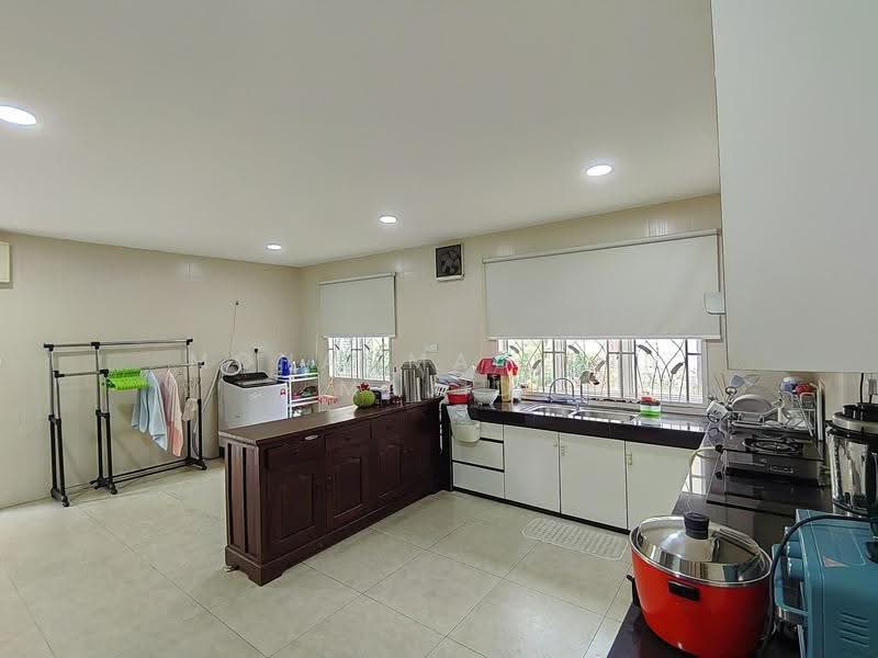 2-storey Terraced House for Sale in Bandar Saujana Putra (Tanjong Duabelas) - Mohammad Din Majid - Kitchen - PropertyGuru.com.my