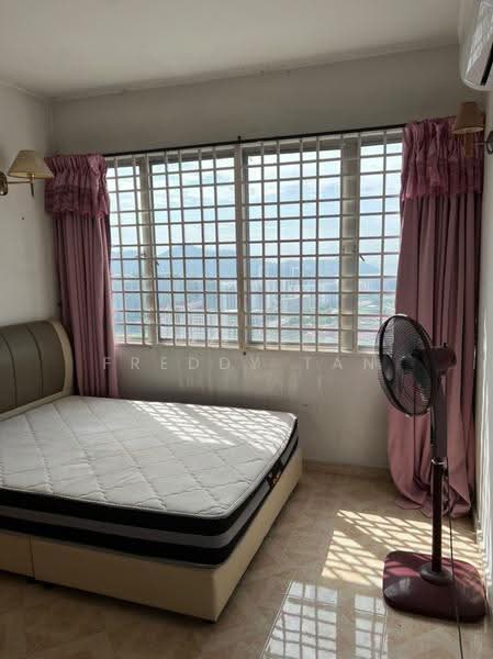 Kondominium untuk Dijual di N-Park Condominium - Freddy Tan - Bedroom - PropertyGuru.com.my