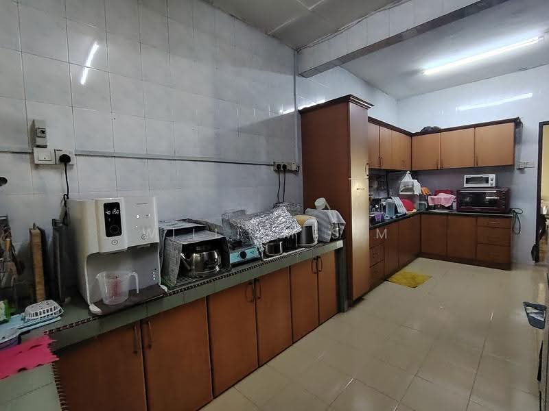 Bungalow House for Sale in Taman Kepong (Kepong) - William Sim - Kitchen - PropertyGuru.com.my