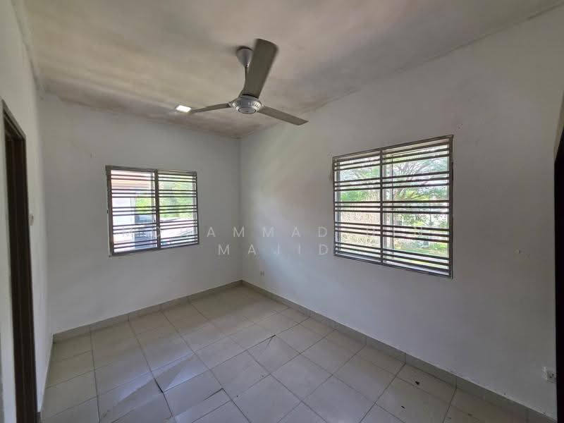 2-storey Terraced House for Sale in Aman Putri (Sungai Buloh) - Mohammad Din Majid - PropertyGuru.com.my