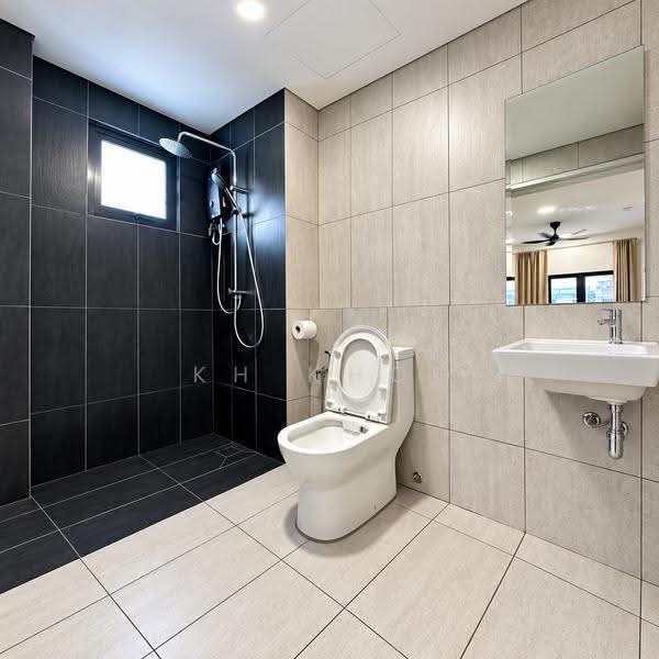 Kediaman Servis untuk Disewa di Teja @ Subang Jaya City Centre (SJCC) - KH Khoo - Bathroom - PropertyGuru.com.my