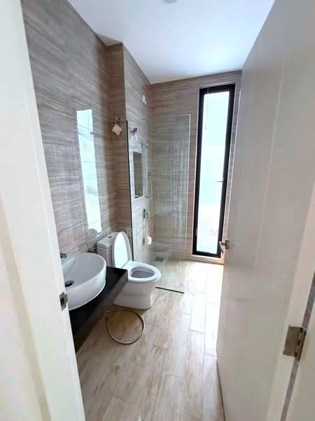 Cluster House for Sale in Bandar Seri Alam (Masai) - Karl Lim - Bathroom - PropertyGuru.com.my