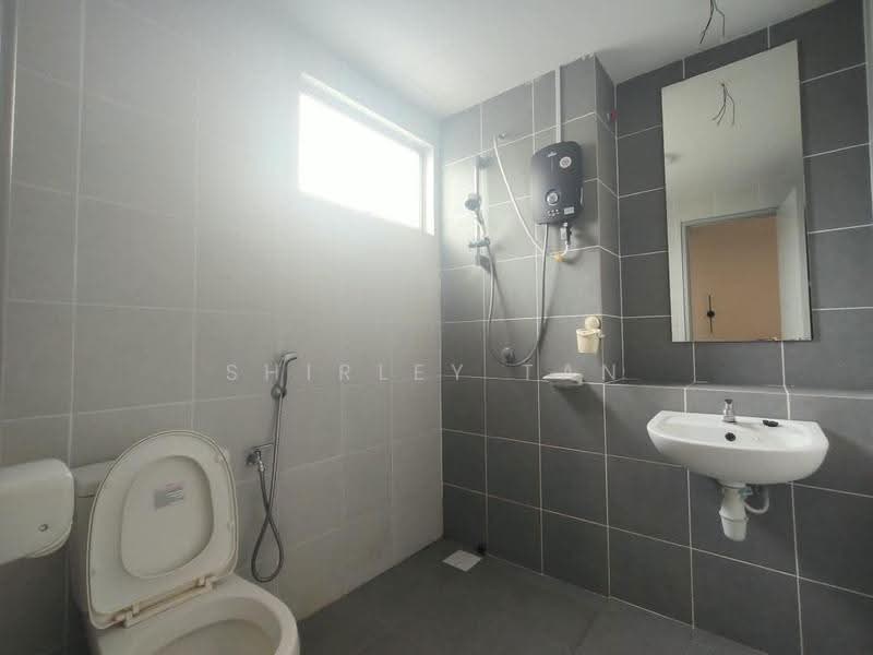 Rumah Teres untuk Disewa di Kuala Selangor (Selangor) - Shirley Tan - Bathroom - PropertyGuru.com.my