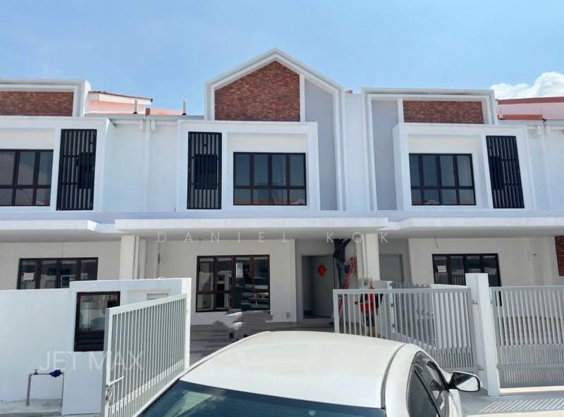 2-storey Terraced House for Sale in Setia Utama (Setia Alam) - Daniel Kok - Exterior - PropertyGuru.com.my