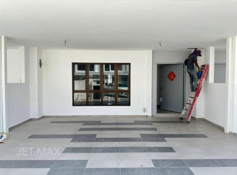 2-storey Terraced House for Sale in Setia Utama (Setia Alam) - Daniel Kok - Entrance - PropertyGuru.com.my