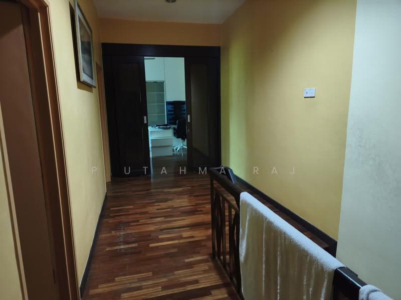 Semi-Detached House for Sale in Kemuning Utama Palma (Shah Alam) - P Utahma Raj - Corridor - PropertyGuru.com.my