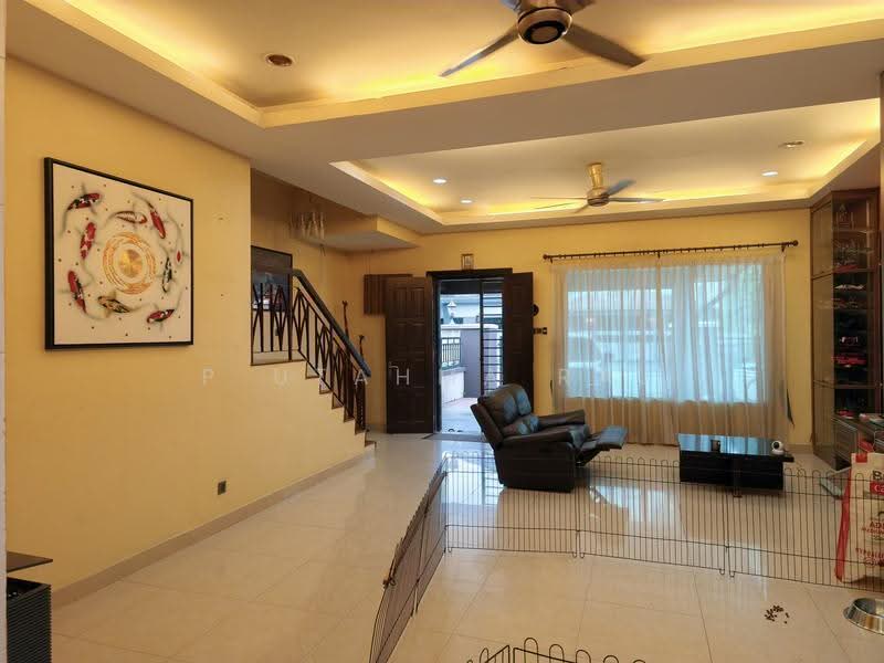 Semi-Detached House for Sale in Kemuning Utama Palma (Shah Alam) - P Utahma Raj - Living Room - PropertyGuru.com.my