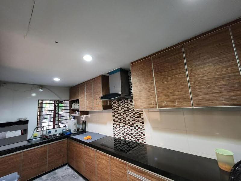 Semi-Detached House for Sale in Kemuning Utama Palma (Shah Alam) - P Utahma Raj - PropertyGuru.com.my