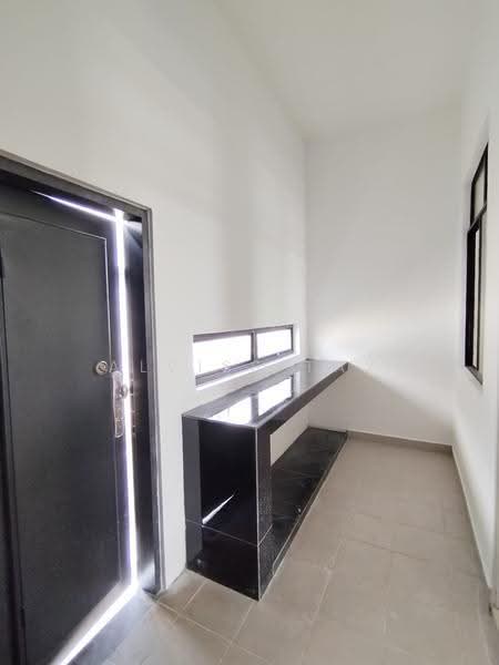 Rumah Teres 2-Tingkat untuk Dijual di Pasir Gudang (Johor) - Alviss Tay - Entrance - PropertyGuru.com.my