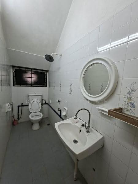 Semi-Detached House for Rent in Kota Kinabalu (Sabah) - Celine Teah - Bathroom - PropertyGuru.com.my