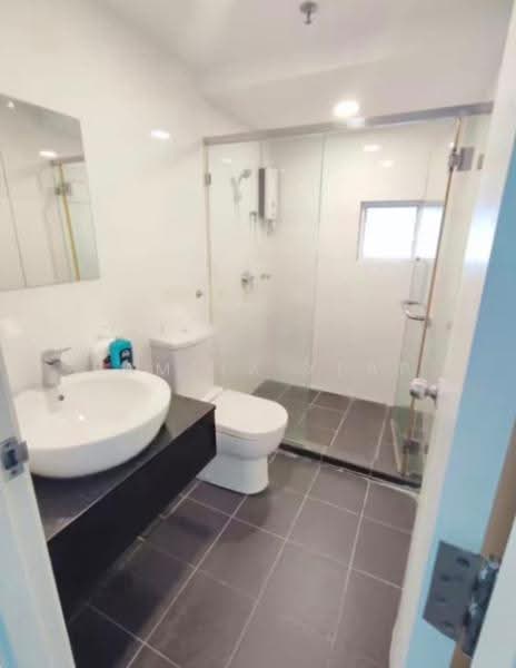 Service Residence for Sale at Maritime Suite - Pamela Yeap - Bathroom - PropertyGuru.com.my