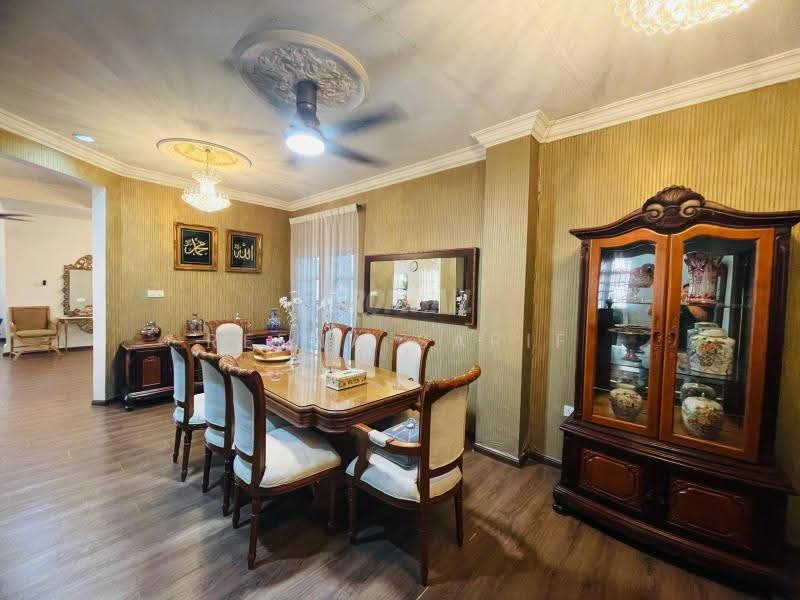 Bungalow House for Sale in Bungalow 2 Storey Taman Permai Jaya (Gombak) - Reena Sarif - Dining Room - PropertyGuru.com.my