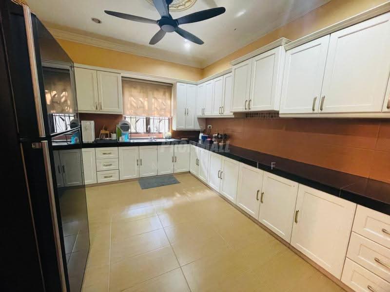 Bungalow House for Sale in Bungalow 2 Storey Taman Permai Jaya (Gombak) - Reena Sarif - Kitchen - PropertyGuru.com.my