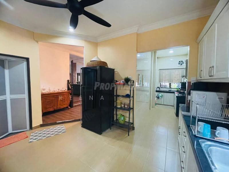 Bungalow House for Sale in Bungalow 2 Storey Taman Permai Jaya (Gombak) - Reena Sarif - Kitchen - PropertyGuru.com.my