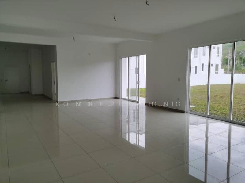 Terraced House for Sale in Bandar Sri Sendayan (Negeri Sembilan) - Ong Jia Hui - Living Room - PropertyGuru.com.my