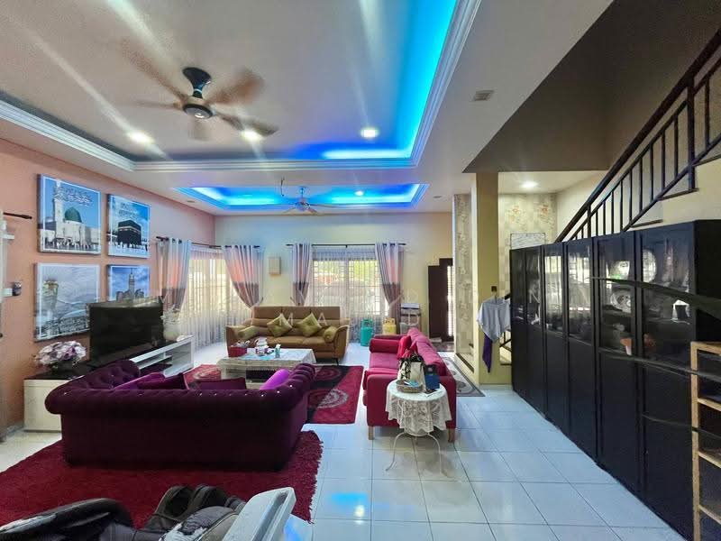 2-storey Terraced House for Sale in Kota Bayuemas (Klang) - Mohammad Din Majid - Living Room - PropertyGuru.com.my