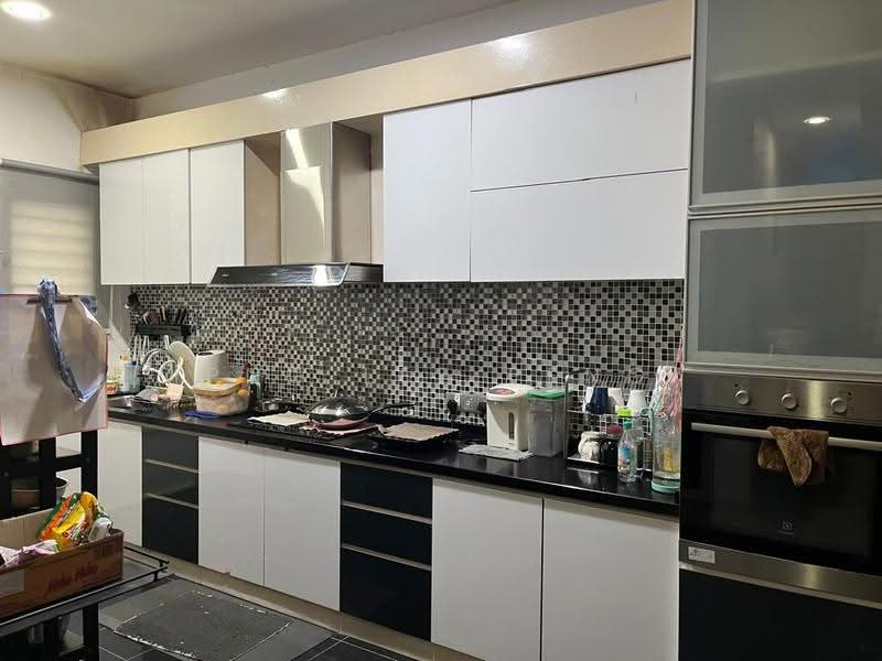 3-storey Terraced House for Sale in Kampung Sungai Nibong (Bayan Lepas) - Png Lee Peng - PropertyGuru.com.my