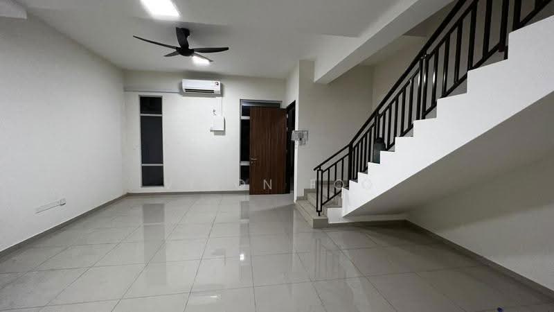 2-storey Terraced House for Rent in Tebrau (Johor) - Vison Foo - Living Room - PropertyGuru.com.my
