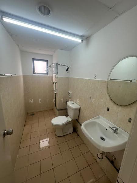 Kondominium untuk Disewa di Sri Putramas - Meister CY - Bathroom - PropertyGuru.com.my