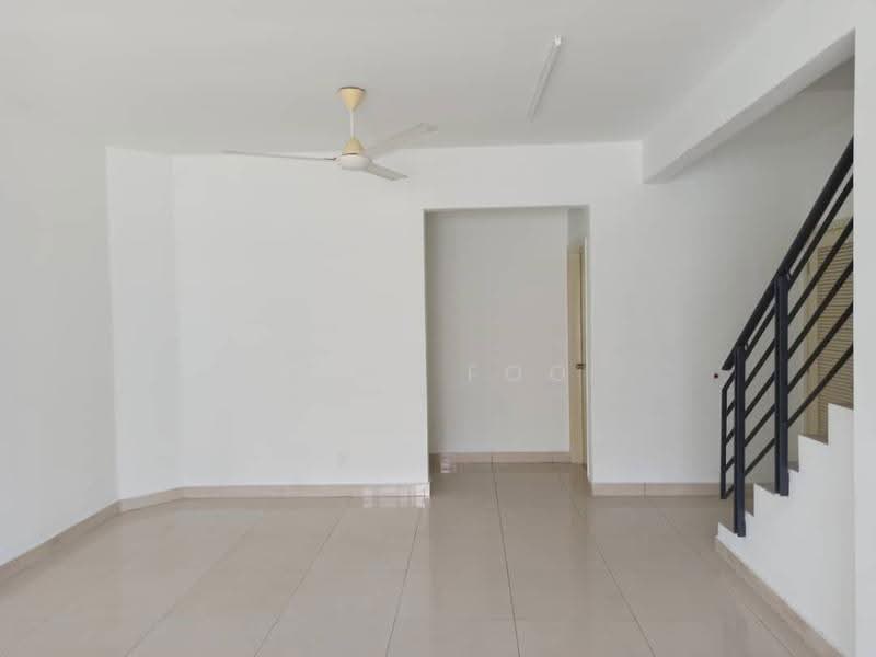 2-storey Terraced House for Rent in Taman Putra Prima (Puchong) - Eric Foo - Living Room - PropertyGuru.com.my
