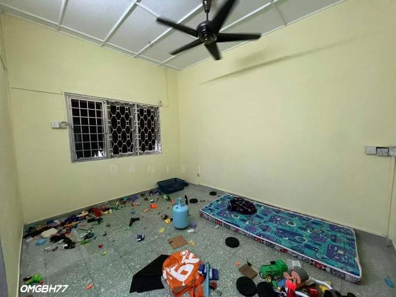 Rumah Teres 2-Tingkat untuk Dijual di Kampung Batu Belah (Klang) - Daniel Kok - Bedroom - PropertyGuru.com.my