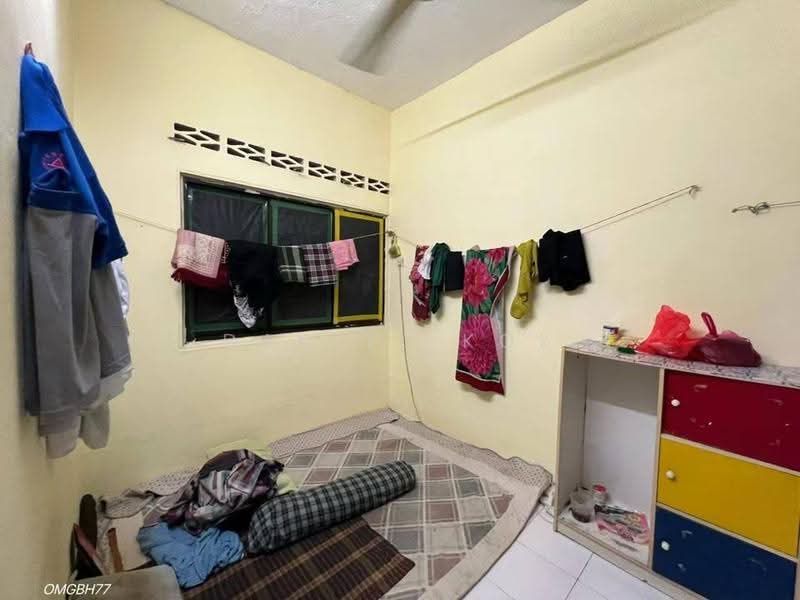 Rumah Teres 2-Tingkat untuk Dijual di Kampung Batu Belah (Klang) - Daniel Kok - Bedroom - PropertyGuru.com.my