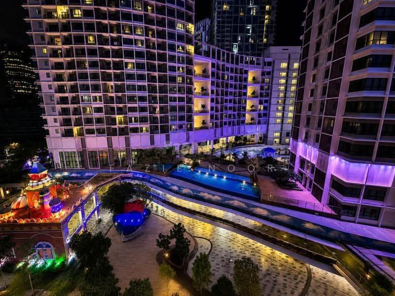 Service Residence for Sale at i-SOHO @ i-City - Fazie Noor - Exterior - PropertyGuru.com.my