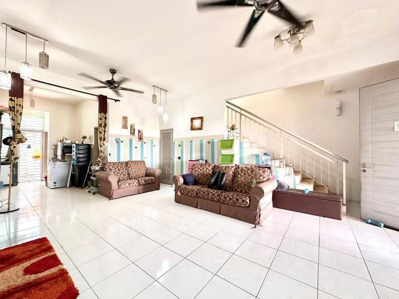 2-storey Terraced House for Sale in Bandar Bukit Raja (Klang) - Luqmanul Hakim - Living Room - PropertyGuru.com.my
