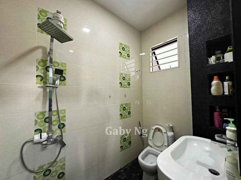 Semi-Detached House for Sale in Bandar Mahkota Cheras (Cheras) - Gaby Ng - Bathroom - PropertyGuru.com.my