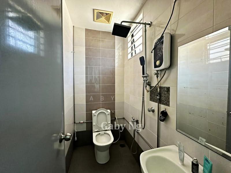 Semi-Detached House for Sale in Bandar Mahkota Cheras (Cheras) - Gaby Ng - Bathroom - PropertyGuru.com.my