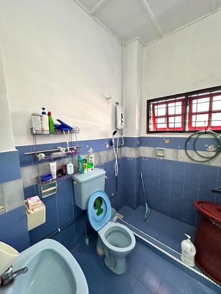 2-storey Terraced House for Sale in Bandar Sungai Long (Selangor) - Vickky Wong CF - Bathroom - PropertyGuru.com.my