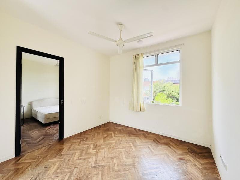 Terraced House for Rent in Tanjung Tokong (Penang) - Elwin Leong - Bedroom - PropertyGuru.com.my