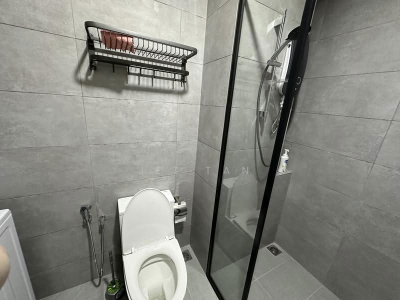 Service Residence for Rent at Cubic Botanical - Jet Tan - Bathroom - PropertyGuru.com.my