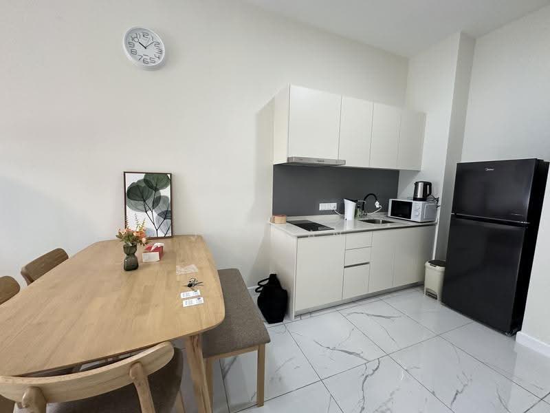 Service Residence for Rent at Cubic Botanical - Jet Tan - Kitchen - PropertyGuru.com.my