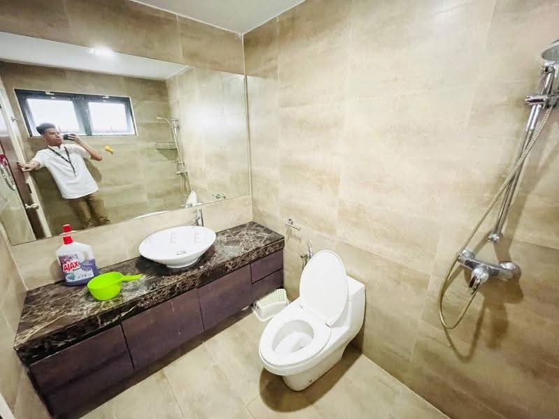 Rumah Bandar untuk Dijual di Bukit Bandaraya (Bangsar) - Reena Sarif - Bathroom - PropertyGuru.com.my