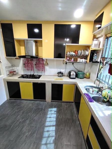 Rumah Teres 2-Tingkat untuk Dijual di Taman Desa Tebrau (Tebrau) - Karl Lim - Kitchen - PropertyGuru.com.my