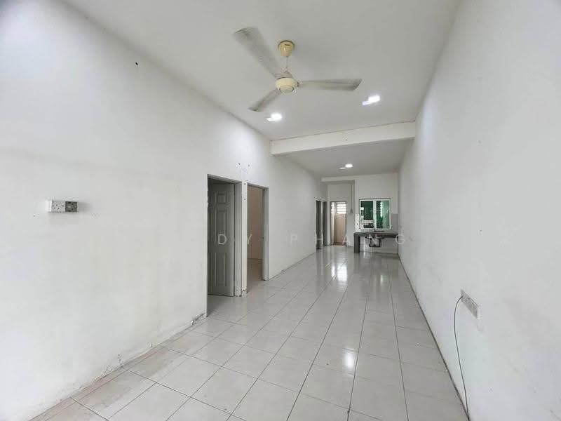 Rumah Teres 1-Tingkat untuk Disewa di Lahat (Perak) - Mandy Phang - Living Room - PropertyGuru.com.my