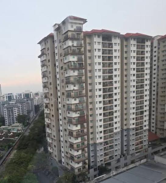 Kediaman Servis untuk Dijual di Pinnacle Kelana Jaya - Hector Cheah - Exterior - PropertyGuru.com.my