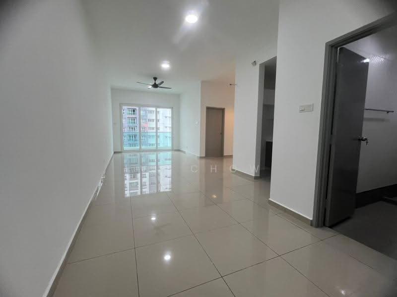 Kediaman Servis untuk Dijual di Seasons Amara Larkin - Ivy Chow - Living Room - PropertyGuru.com.my