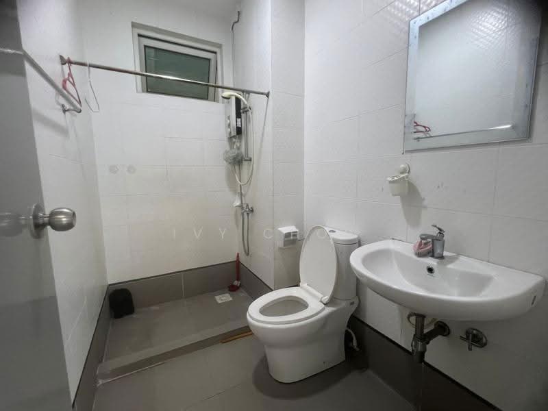 Kediaman Servis untuk Dijual di Seasons Amara Larkin - Ivy Chow - Bathroom - PropertyGuru.com.my