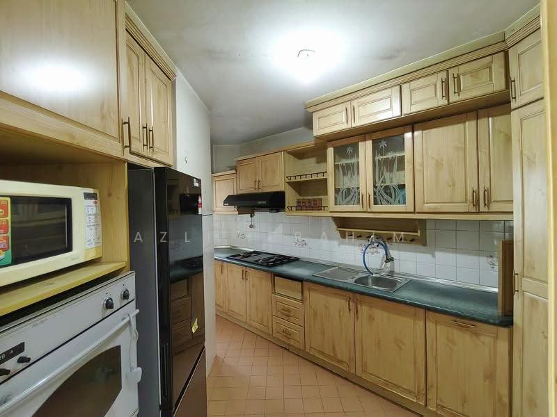 Condominium for Sale at Le Jardin Deluxe - Azli Ibrahim - Kitchen - PropertyGuru.com.my