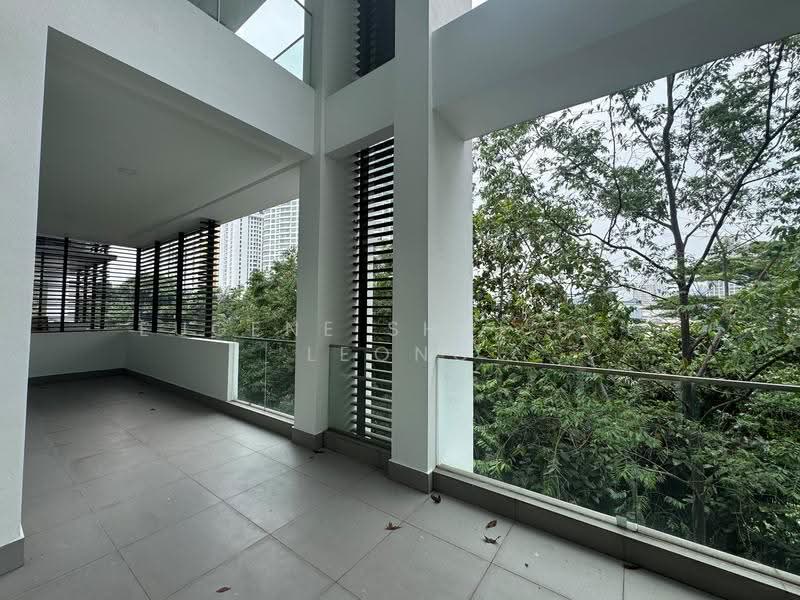 Kondominium untuk Dijual di Kenny Hills Residence - Eugene Shui Fei Leong - Balcony - PropertyGuru.com.my