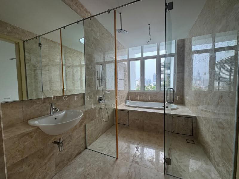 Kondominium untuk Dijual di Kenny Hills Residence - Eugene Shui Fei Leong - Bathroom - PropertyGuru.com.my